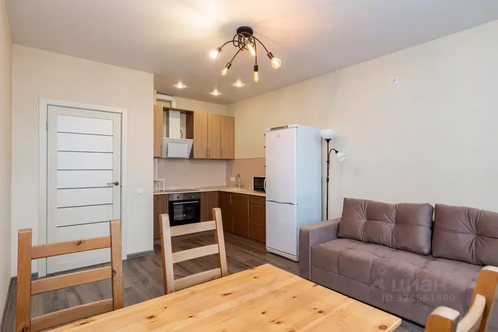 1-к кв. Свердловская область, Екатеринбург ул. Машинная, 44к2 (47.7 м) - Фото 1