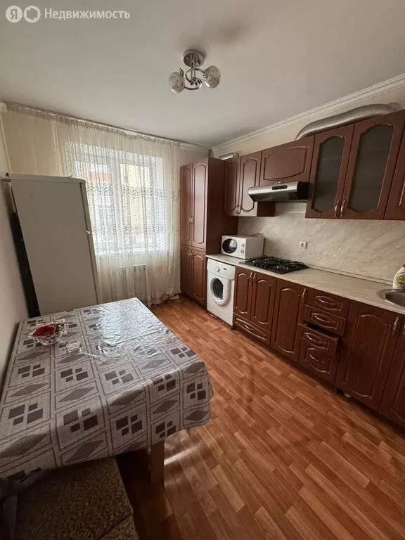 3-комнатная квартира: Беслан, улица Победы, 65 (60.3 м) - Фото 0