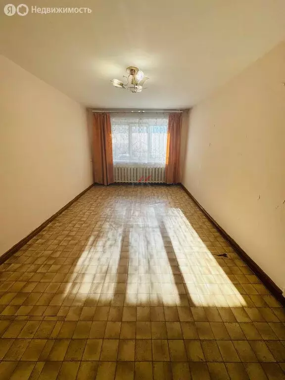 3-комнатная квартира: Кызыл, улица Кочетова, 139 (56.4 м) - Фото 0