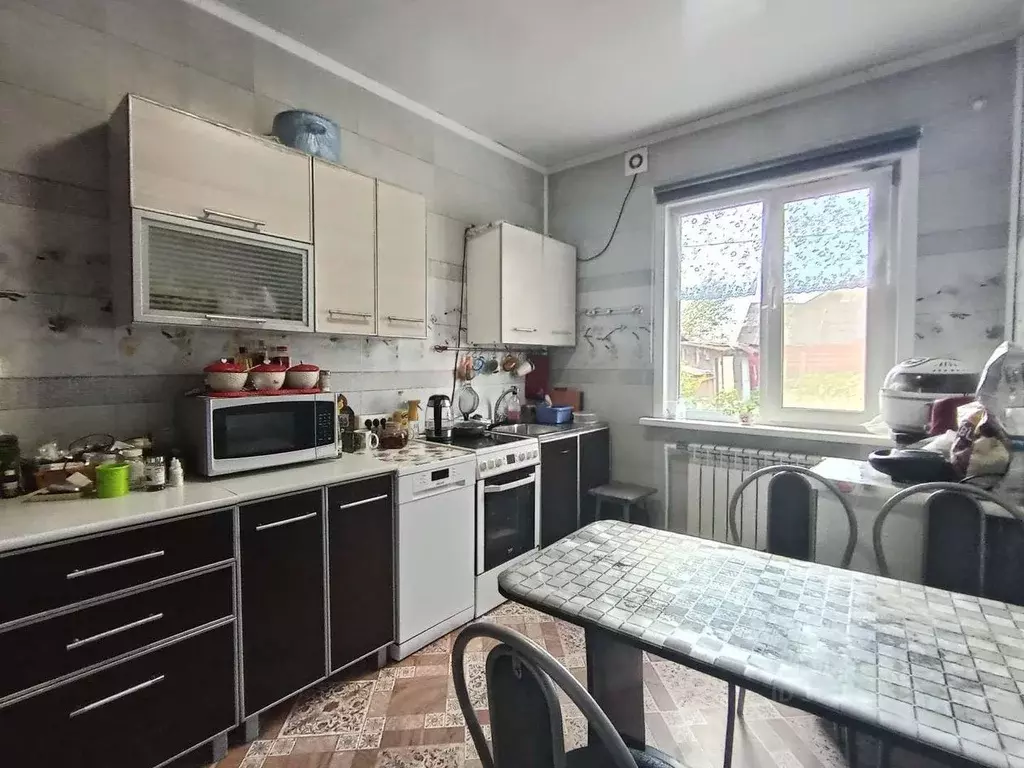 Дом в Хабаровский край, Советская Гавань Советско-Гаванский район, ул. ... - Фото 1