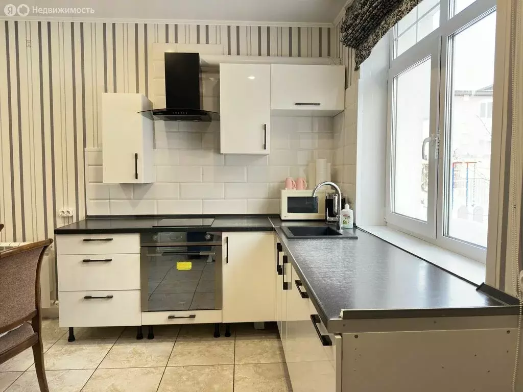 Дом в посёлок Пригородный, Нежинская улица, 11 (110 м) - Фото 1