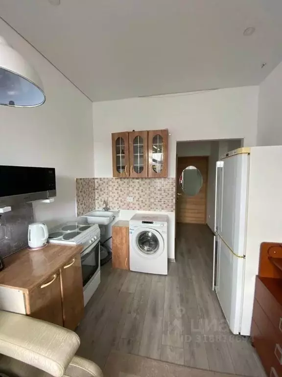 Студия Красноярский край, Красноярск Ленинградская ул., 42/1 (17.8 м) - Фото 1