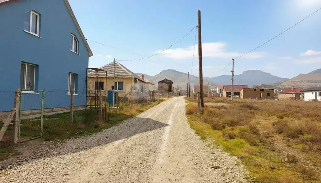 Участок в Крым, Судак муниципальный округ, с. Солнечная Долина ул. ... - Фото 1