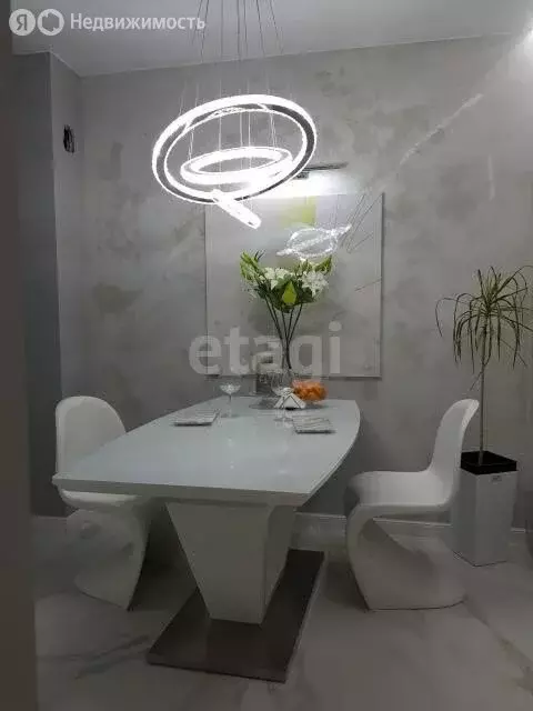 2-комнатная квартира: Якутск, улица Лермонтова, 100/2 (58.1 м) - Фото 1