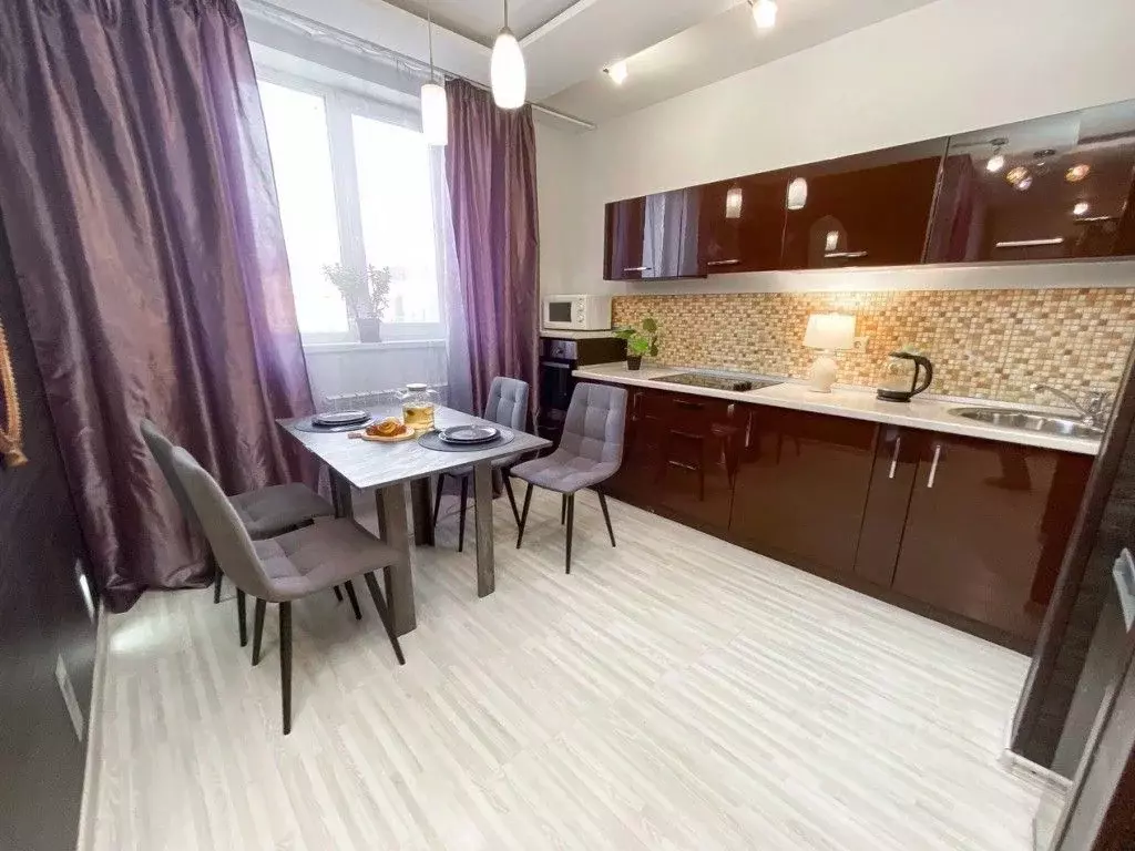 3-к кв. Ульяновская область, Ульяновск ул. Терешковой, 6Б (70.0 м) - Фото 1