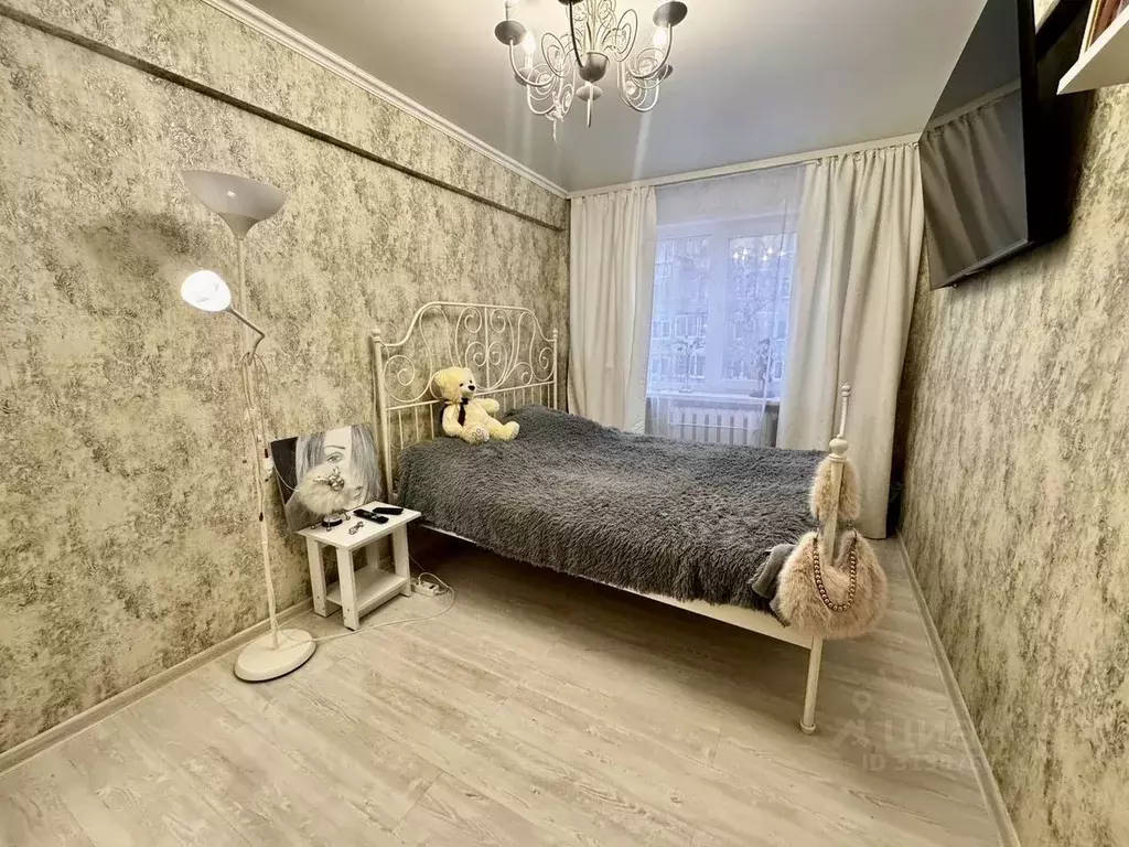 3-к кв. Калужская область, Калуга ул. Никитина, 47 (60.0 м) - Фото 0