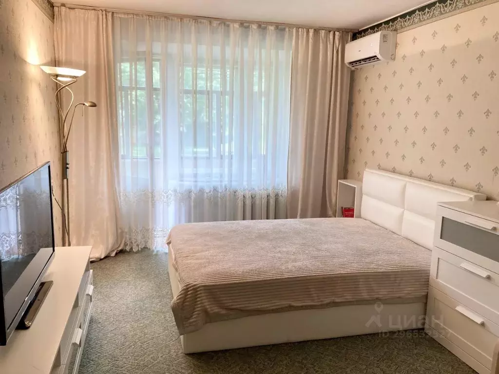 1-к кв. Приморский край, Владивосток ул. Станюковича, 10 (33.0 м) - Фото 0