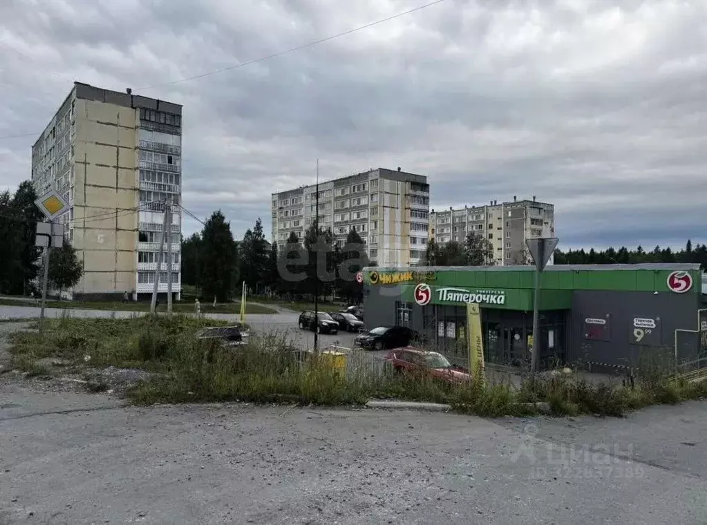 Торговая площадь в Пермский край, Губаха ул. Кирова, 5 (150 м) - Фото 2