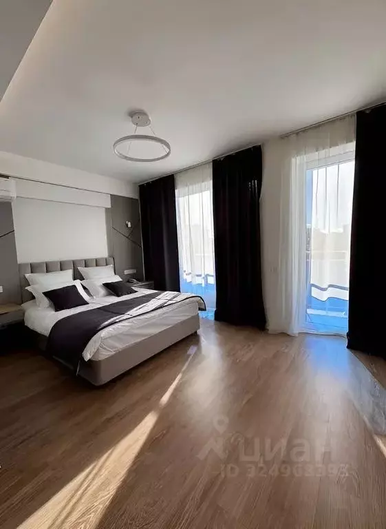 Комната Краснодарский край, Сочи Адлер жилрайон, ул. 8 Марта, 10 - Фото 1