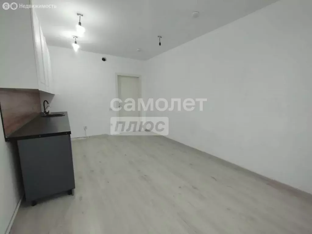 3-комнатная квартира: Хасавюрт, проезд Магомеда Абдулхамидова, 21А ... - Фото 2