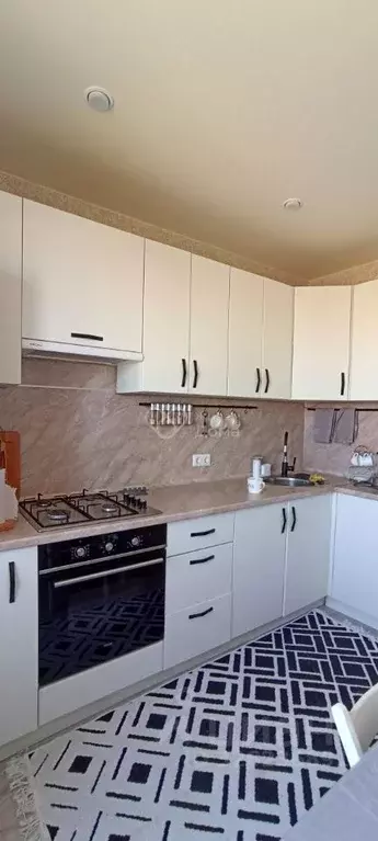 2-к кв. Волгоградская область, Волгоград ул. 8-й Воздушной Армии, 19 ... - Фото 2