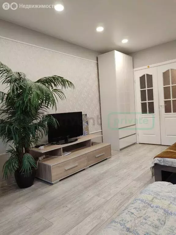 2-комнатная квартира: Калининград, улица Николая Карамзина, 47 (49 м) - Фото 1