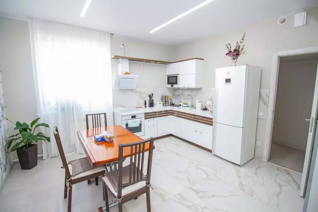 Дом в Ямало-Ненецкий АО, Новый Уренгой Заозерный мкр, проезд Тихий, 2 ... - Фото 1