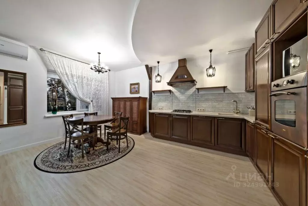 Квартира, 4 комнаты, 136.8 м - Фото 1