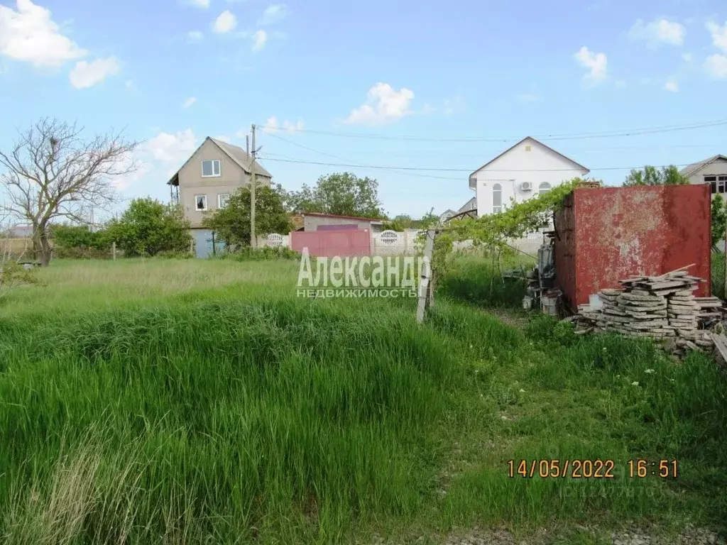 Участок в Крым, Сакский район, с. Штормовое  (9.0 сот.) - Фото 0