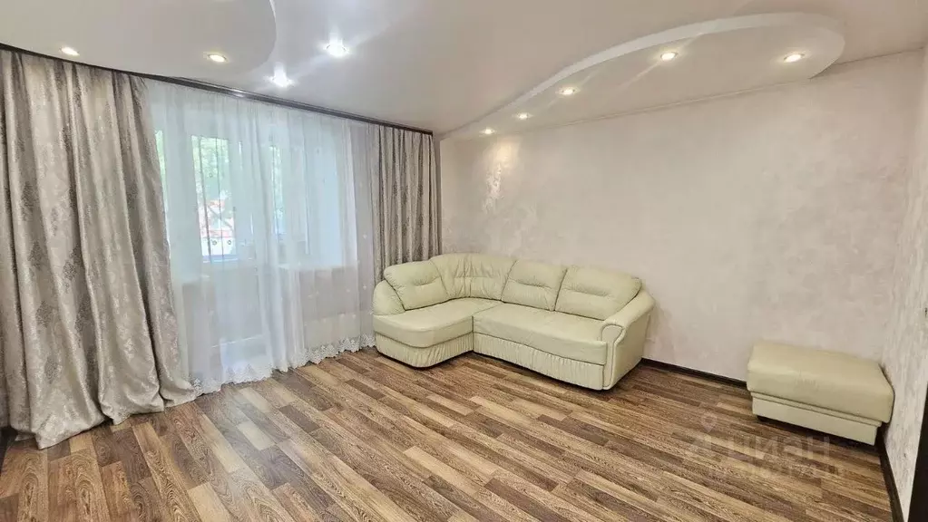 2-к кв. Кировская область, Киров ул. Воровского, 21А (52.9 м) - Фото 0