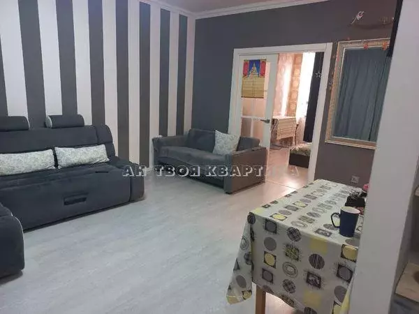 Продается 2-комнатная квартира - Фото 2