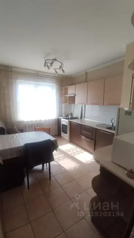 2-к кв. Омская область, Омск ул. Химиков, 18 (52.0 м) - Фото 0