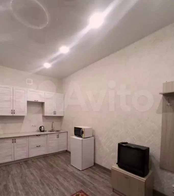 Апартаменты-студия, 11,5 м, 3/3 эт. - Фото 0
