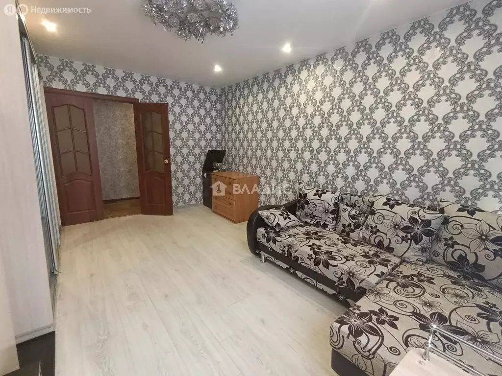 3-комнатная квартира: Ковров, улица Лизы Чайкиной, 102 (63.3 м) - Фото 2