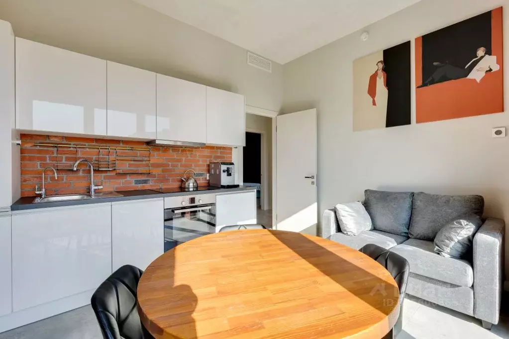 2-к кв. Санкт-Петербург наб. Макарова, 60 (52.7 м) - Фото 1