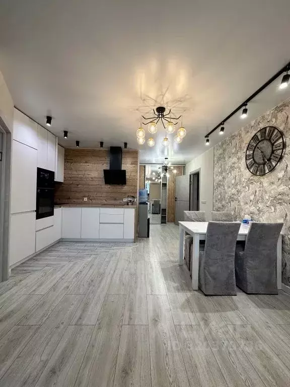 2-к кв. Приморский край, Уссурийск ул. Андрея Кушнира, 4А (60.0 м) - Фото 1