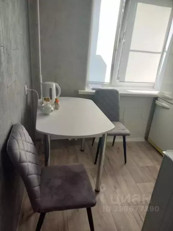 1-к кв. Волгоградская область, Волгоград ул. Дегтярева, 4 (30.0 м) - Фото 1