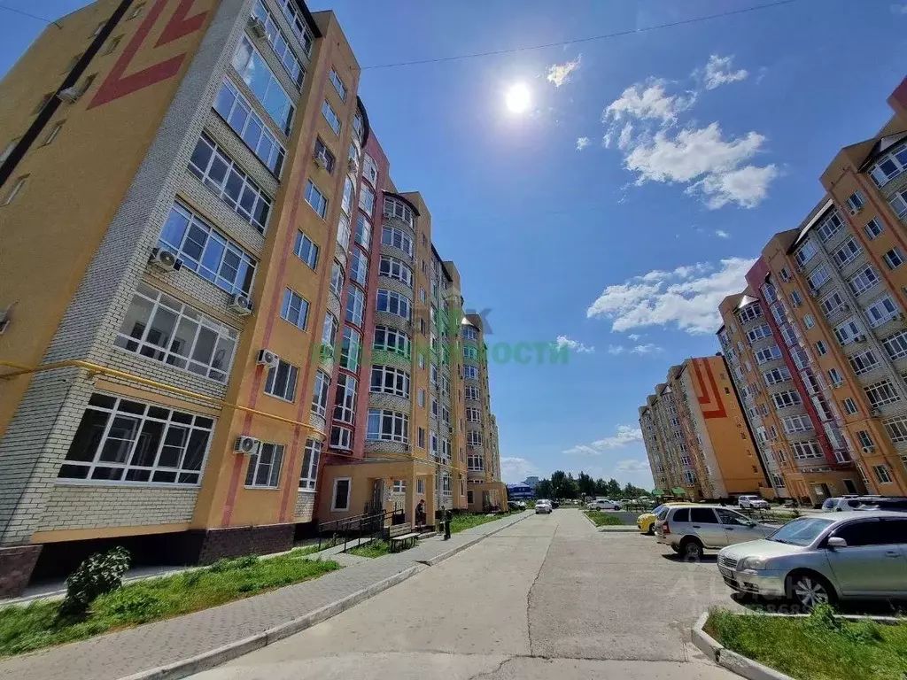 2-к кв. Саратовская область, Балаково Степная ул., 2А/1 (76.0 м) - Фото 0