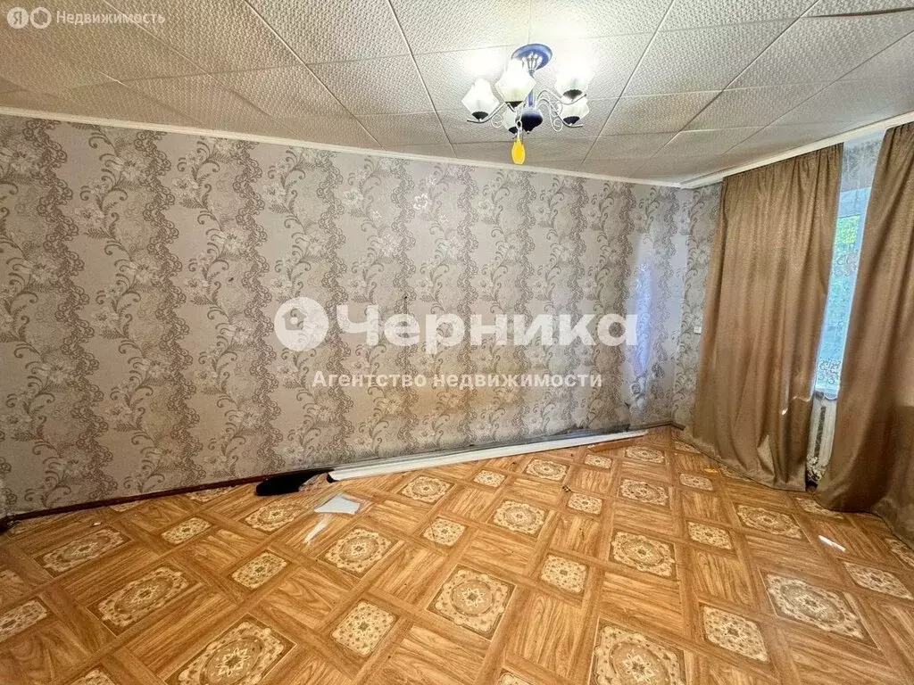 1-комнатная квартира: Каменск-Шахтинский, улица Щаденко, 15 (29 м) - Фото 0