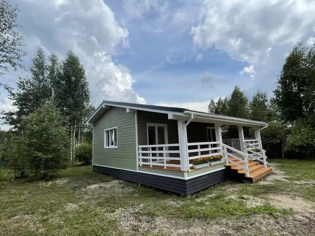 Дом в Ленинградская область, Кировский район, Шумское с/пос, Еловый ... - Фото 1