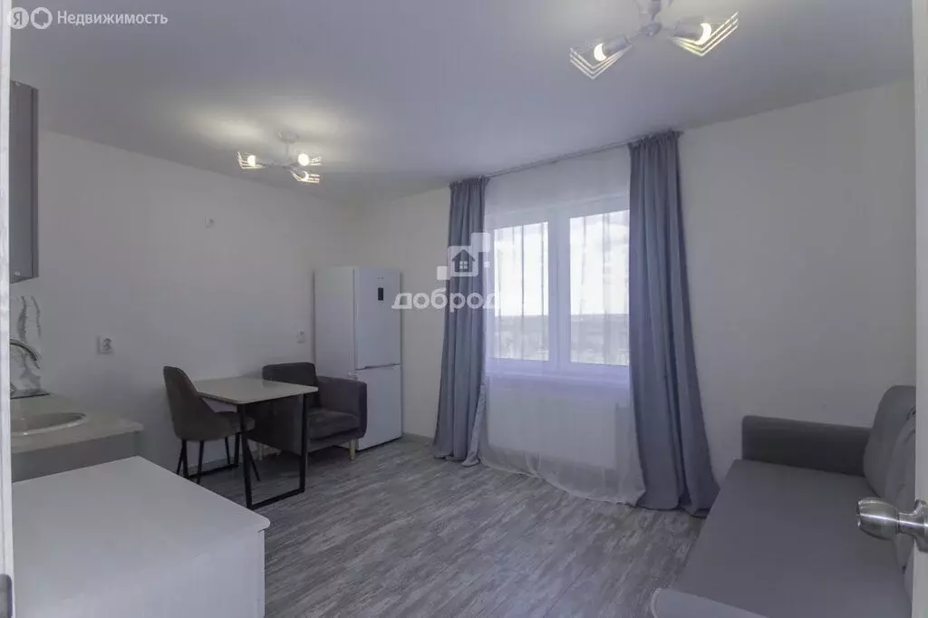 Квартира-студия: Екатеринбург, Латвийская улица, 58/2 (21.4 м) - Фото 1