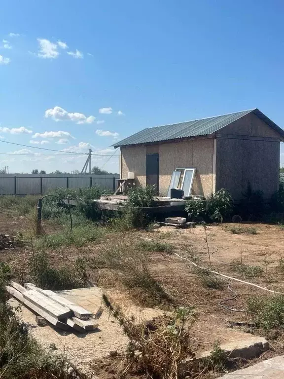 Участок в Саратовская область, Энгельсский район, Красноярское ... - Фото 1