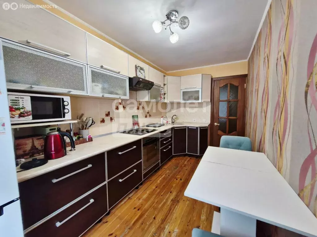 4-комнатная квартира: Ишим, улица Шаронова, 5Б (75.7 м) - Фото 1