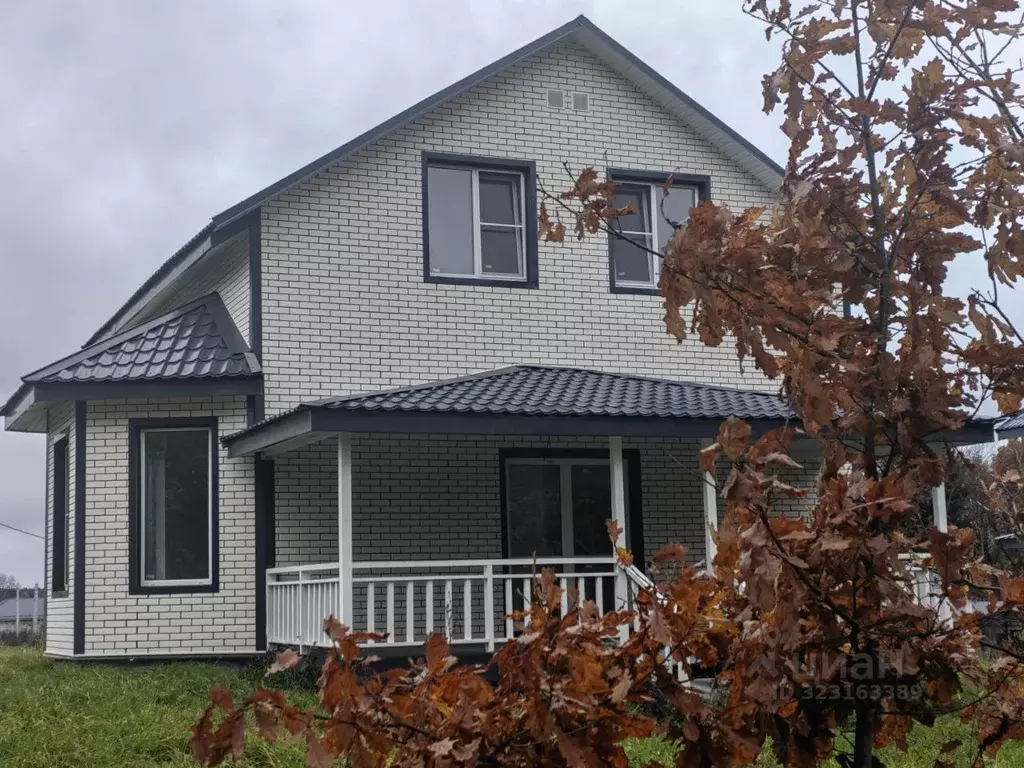 Дом в Калужская область, Малоярославецкий муниципальный округ, Маклино ... - Фото 1