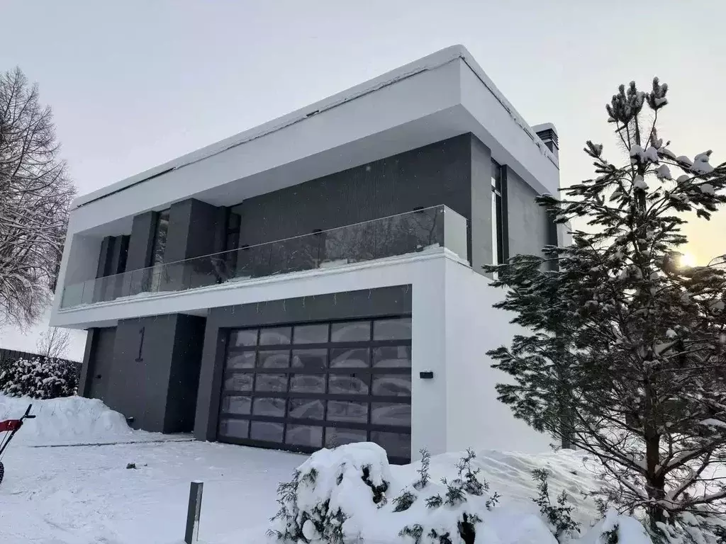 Дом в Московская область, Одинцовский городской округ, д. Назарьево 90 ... - Фото 0