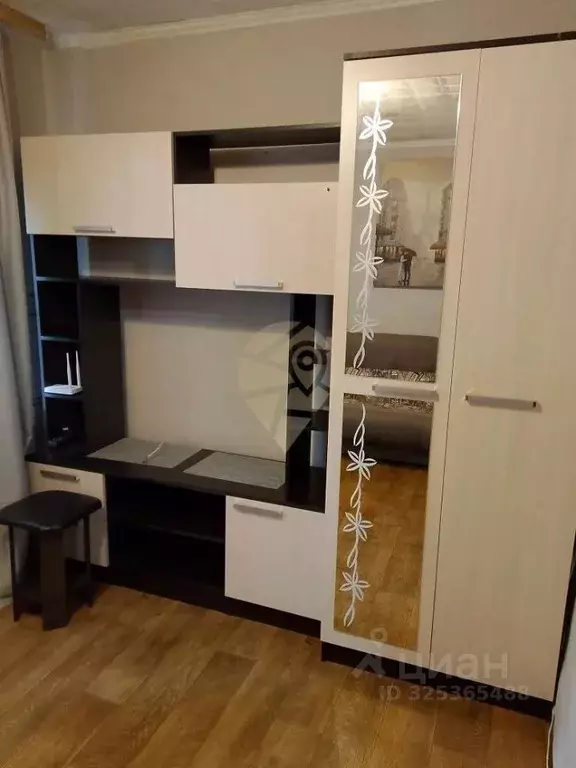 1-к кв. Белгородская область, Старый Оскол Интернациональный мкр, 12 ... - Фото 2