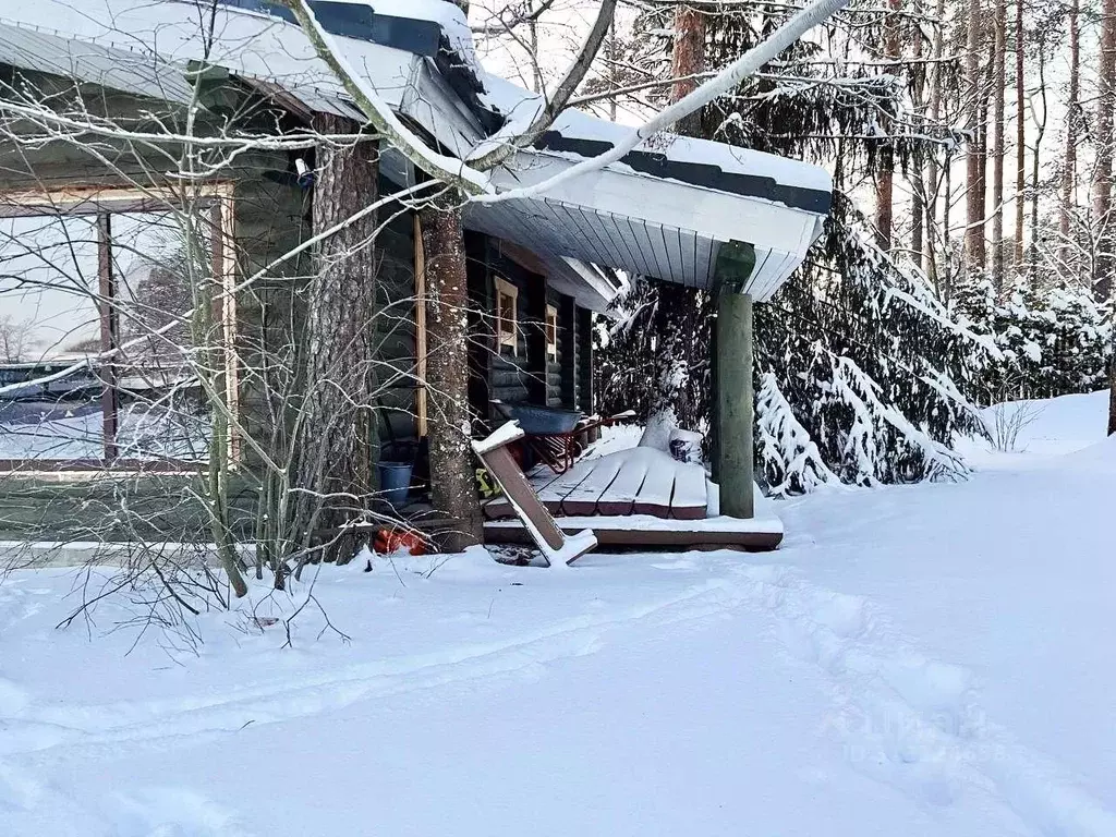 Дом в Ленинградская область, Приозерский район, пос. Сосново ул. ... - Фото 1