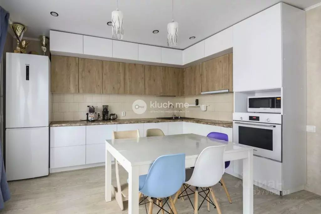 3-к кв. Татарстан, Казань просп. Альберта Камалеева, 32 (73.3 м) - Фото 1