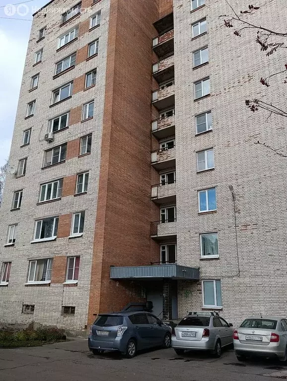 3-комнатная квартира: Сосновый Бор, Ленинградская улица, 2 (56.8 м) - Фото 1