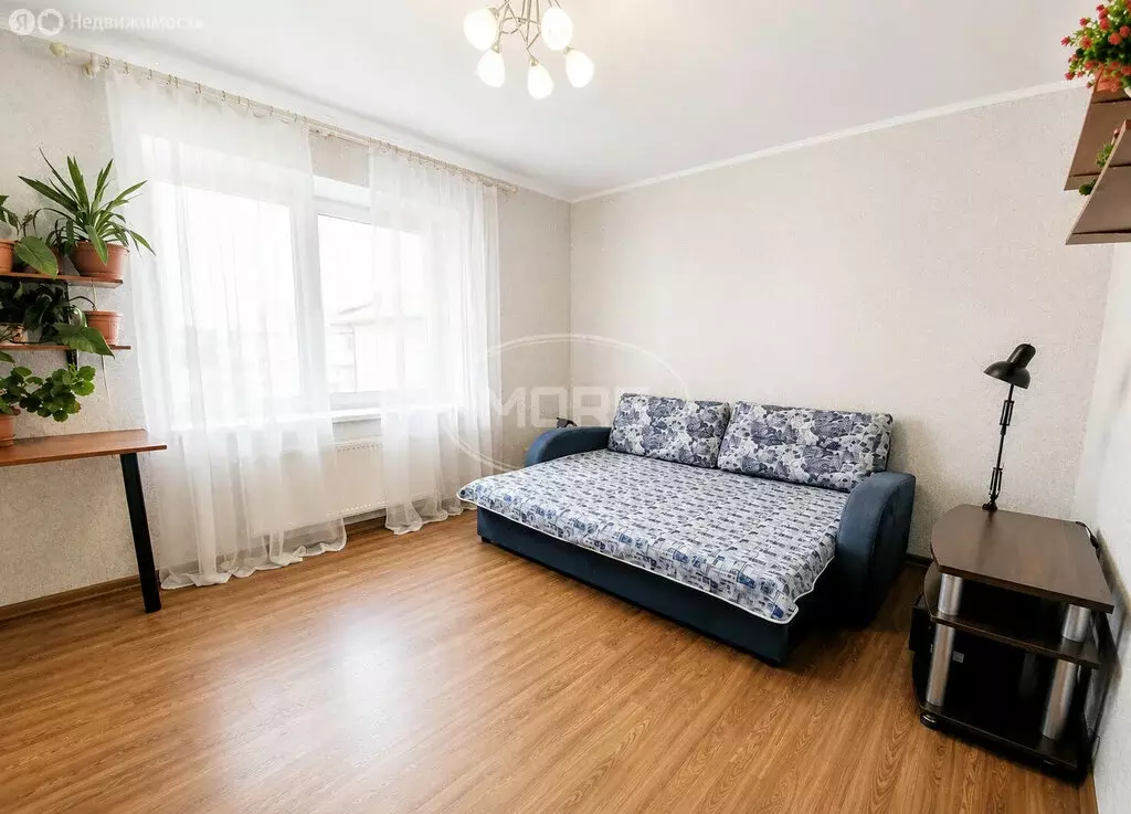 2-комнатная квартира: микрорайон Чкаловск, улица Лукашова, 30 (61 м) - Фото 1