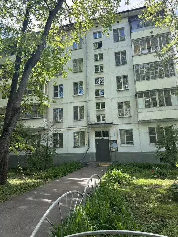 Комната 12 м в 2-к., 2/5 эт. - Фото 1