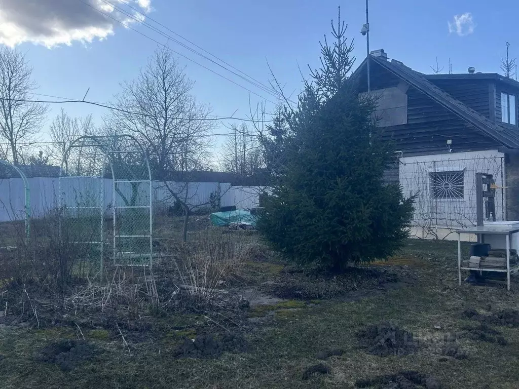 Дом в Ленинградская область, Кировский район, Назиевское городское ... - Фото 1