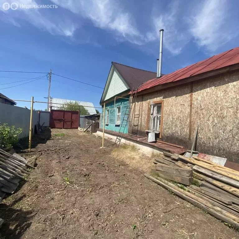 Участок в Оренбург, микрорайон Бёрды, улица Восстания, 57 (3.7 м) - Фото 0