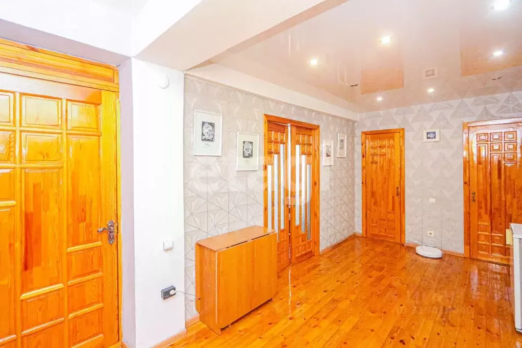 3-к кв. Бурятия, Улан-Удэ просп. Строителей, 58Ак2 (87.7 м) - Фото 1
