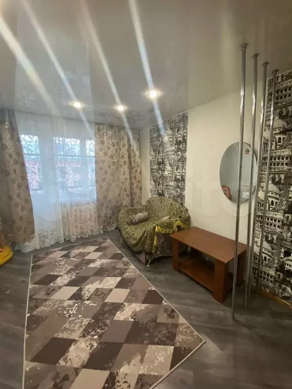 Комната 13,5 м в 6-к., 5/5 эт. - Фото 1