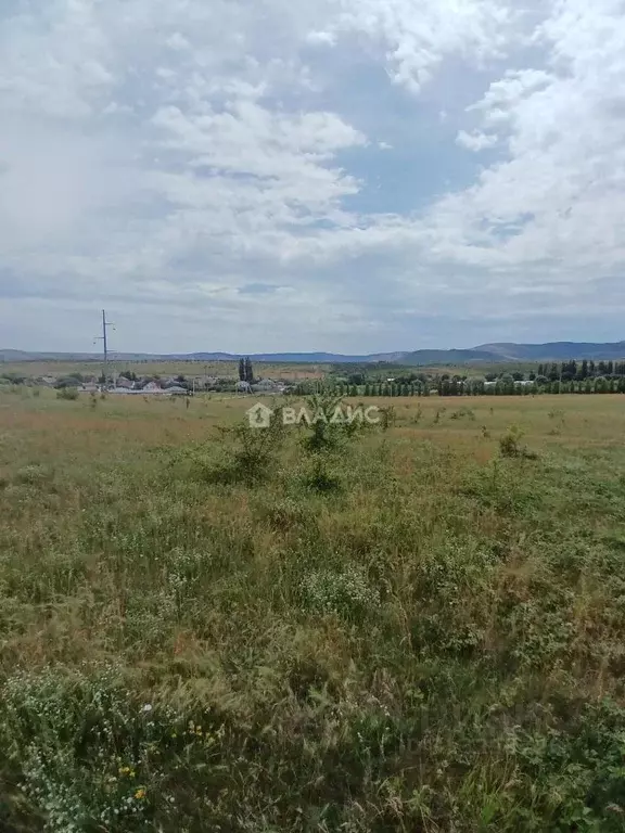 Участок в Крым, Симферопольский район, с. Доброе ул. Лесная (6.0 сот.) - Фото 1