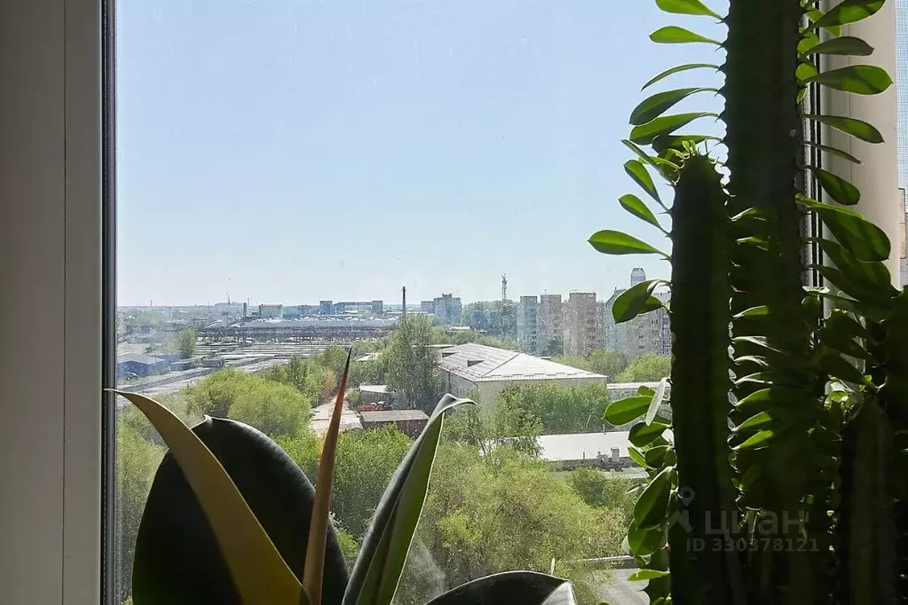 2-к кв. Тюменская область, Тюмень ул. Республики, 233 (35.9 м) - Фото 1