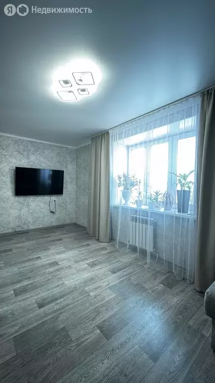 2-комнатная квартира: Октябрьский, улица Ляйлы Марданшиной, 4 (57.3 м) - Фото 2