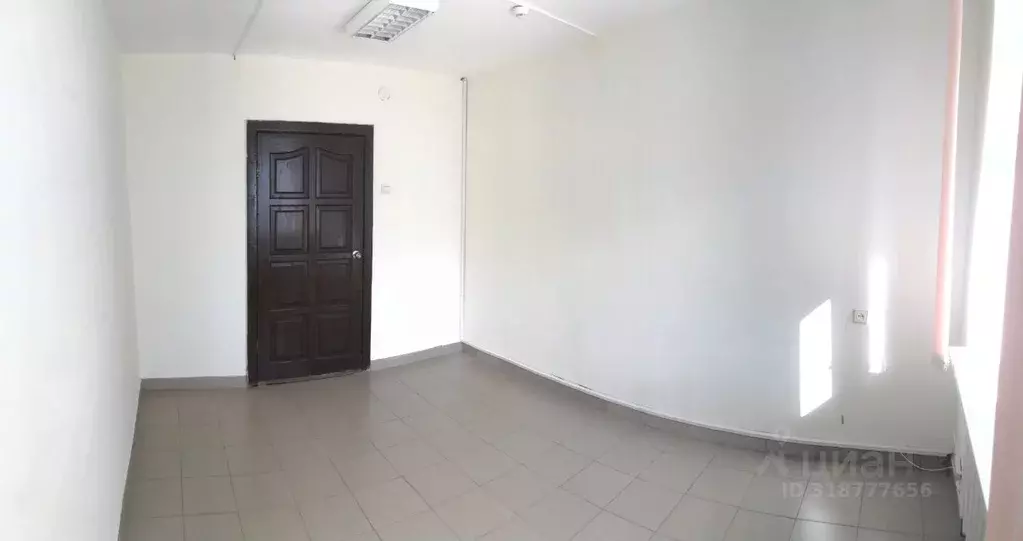 Офис в Тюменская область, Тюмень ул. 30 лет Победы, 38А (14 м) - Фото 1