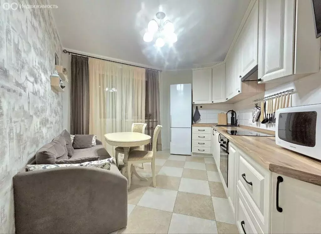 2-комнатная квартира: Калуга, Молодёжная улица, 44 (67 м) - Фото 1